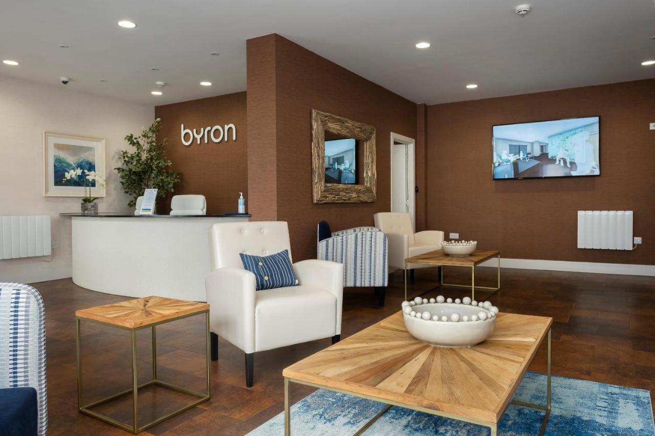 5 Middlecombe - Luxury Apartment At Byron Woolacombe, Only 4 Minute Walk To Woolacombe Beach! Екстериор снимка